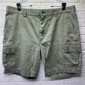 ROUNDTREE & YORKE Sz 42 Green Cargo Casuals 8" Inseam 41"W Cotton Shorts • VG‼
